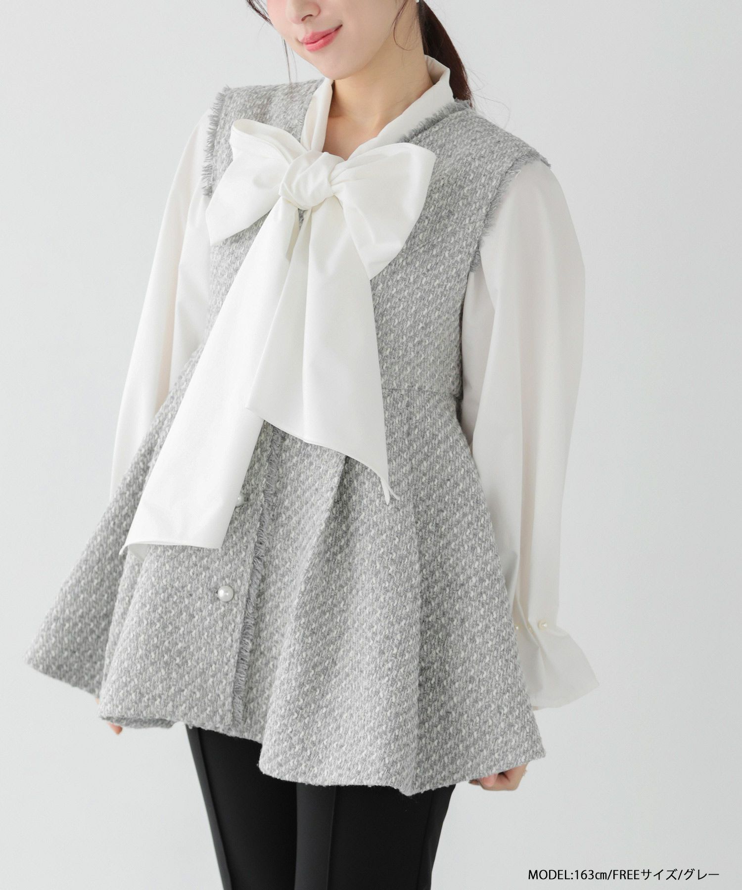 MIKIコラボ！パールボタンツイードペプラムジレ【予約商品3/5～順次